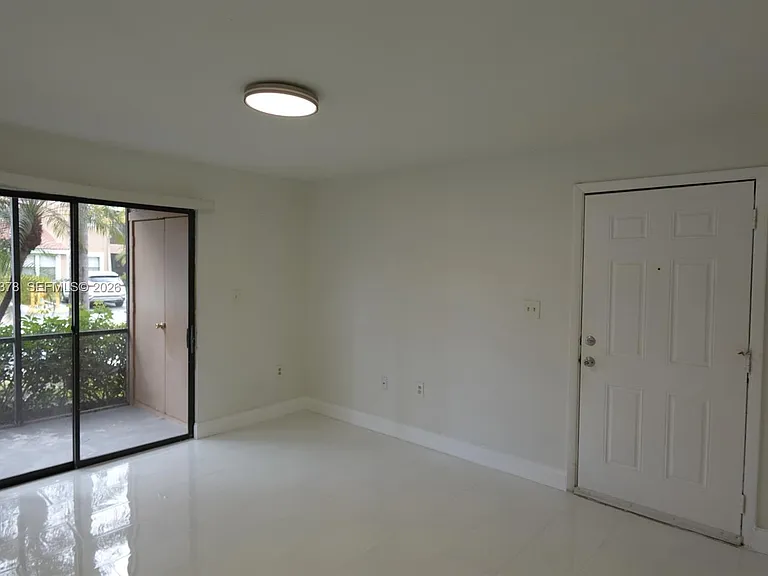 15560 SW 104th Ter #613 — Photo 6