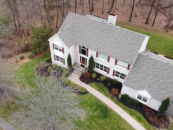 2nd image of 6 Abbott Hollow Ct
