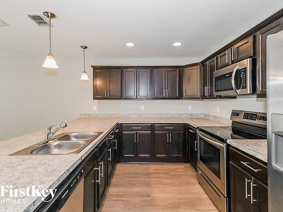 5th image of 1360 Sarahs Landing Dr
