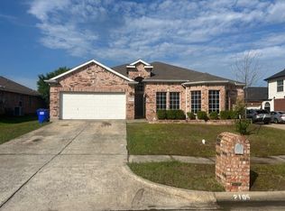 2105 Cardinal Dr, Forney, TX 75126