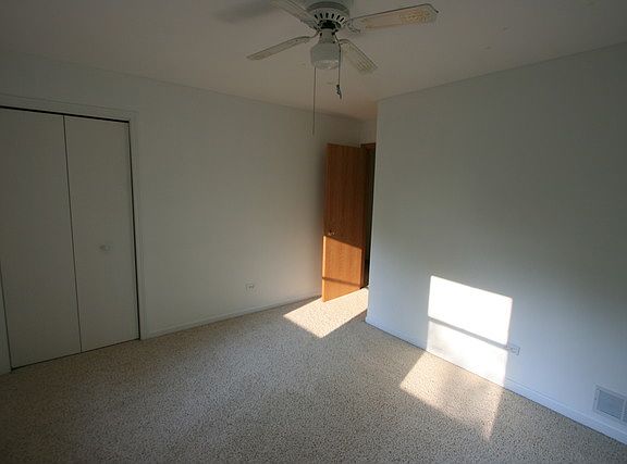 2nd image of 38647 Hilltop Ave