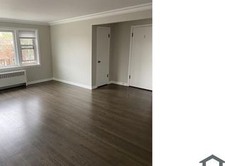 6805 W Devon Ave #2, Chicago, IL 60631
