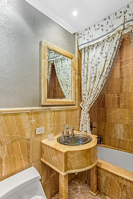 Sold by Compass | media 10