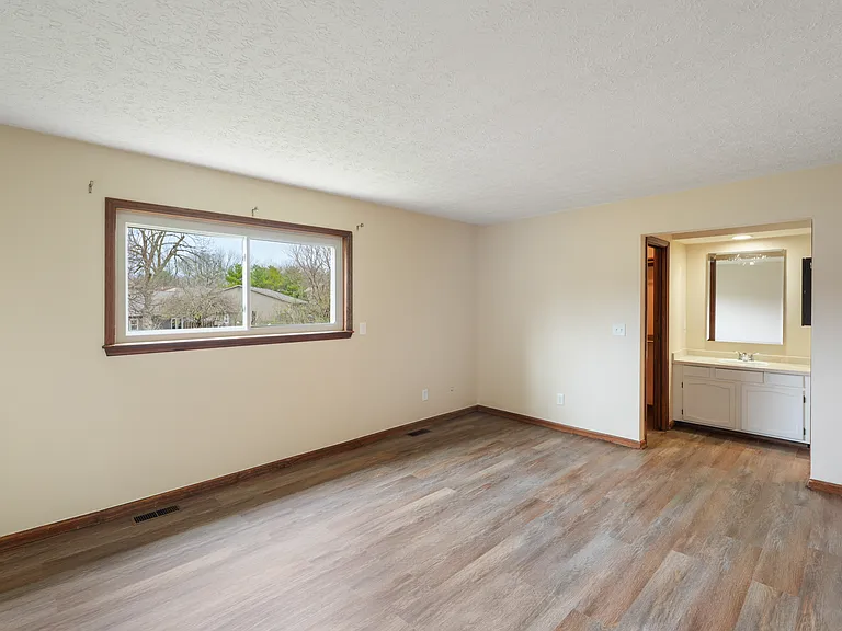 3383 Willington Dr — Photo 19