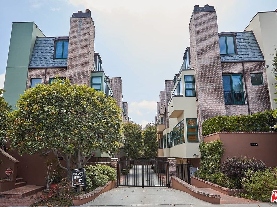 1st image of 2323 S Beverly Glen Blvd Unit 2