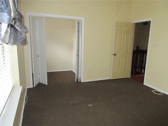 2nd image of 538 Pacific Ave