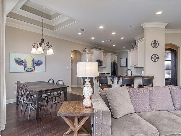 4th image of 207 Panther Dr