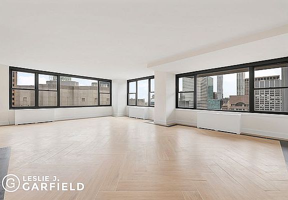 5th image of 117 E 57th St APT 44A