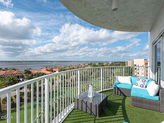 5th image of 2 Oceans West Blvd APT 703