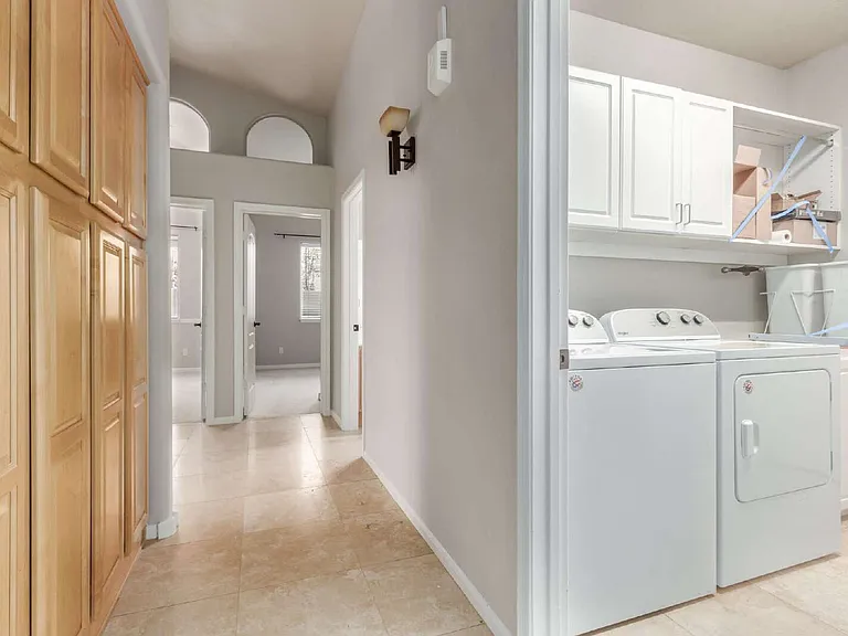 12591 E Paradise Dr — Photo 10