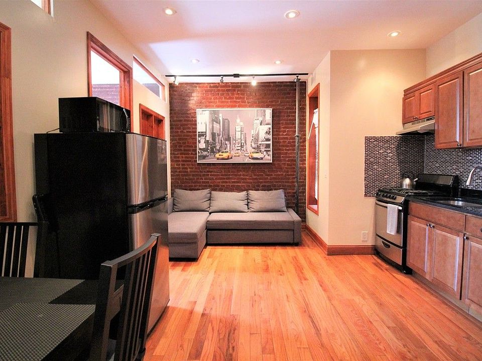 1st image of 399 Smith St APT 2