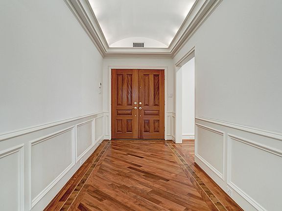 3rd image of 5132 Doliver Dr