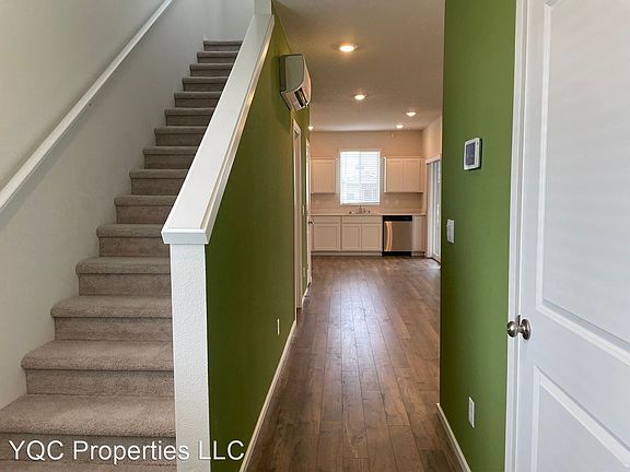 4th image of 6321 NE 61st Ave