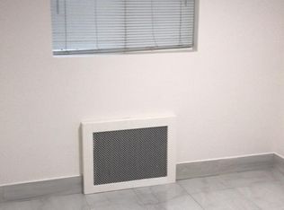 153-27 Booth Memorial Ave, Flushing, NY 11355