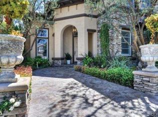17 Jupiter Hills Dr, Newport Beach, CA 92660