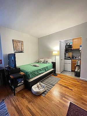 1st image of 1531 York Ave APT 1A
