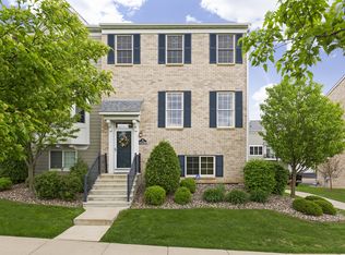 11220 Sand Castle Dr #A, Woodbury, MN 55129