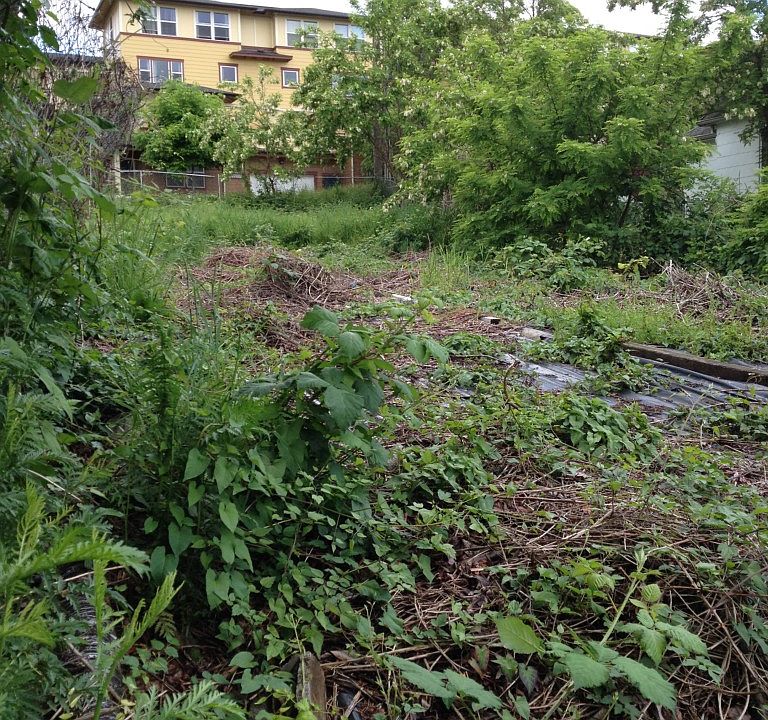 1st image of 2316 S G St