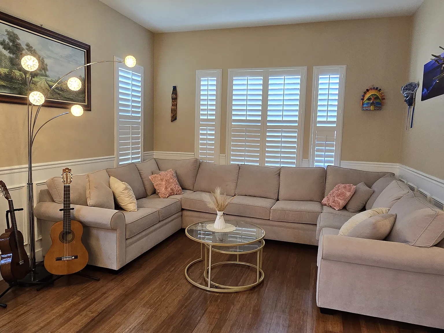 5 bed, 4.5 bath, 4070 sqft, $4,500 — Photo 3