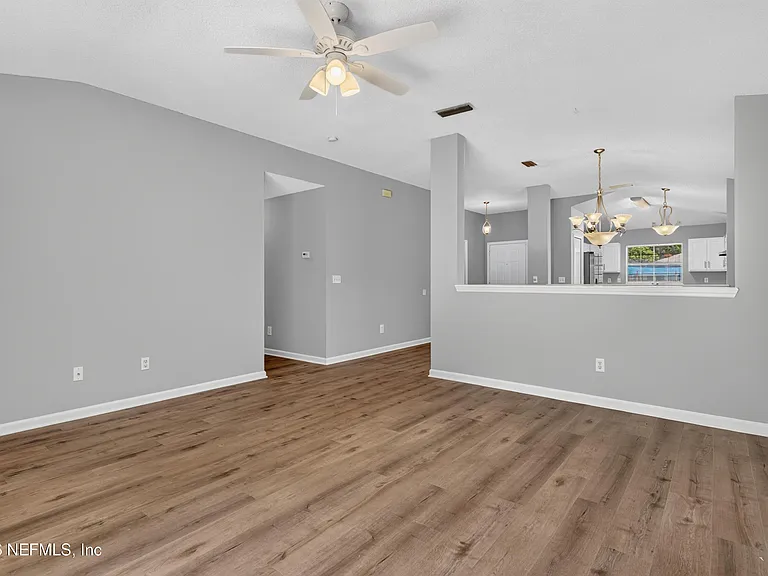 1108 Hidden Cove Cir S — Photo 9