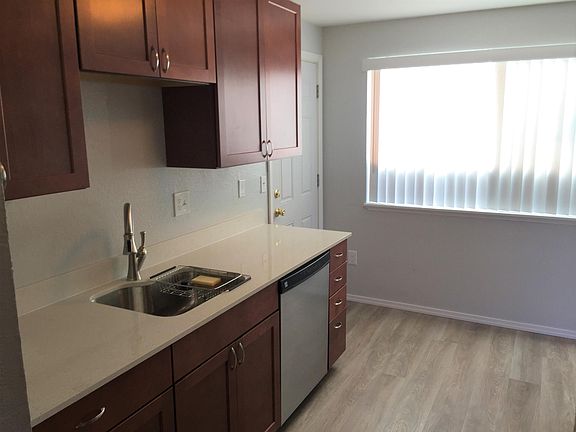 newly remodeled, quartz countertops