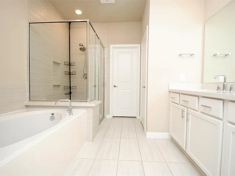 8326 Oakland Heights Ln — Photo 28