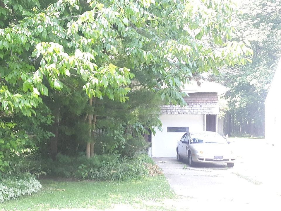 2nd image of 6626 Elmwood Rd