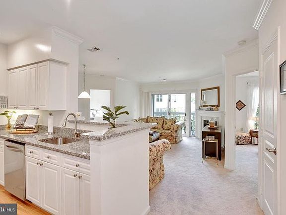 4th image of 12913 Alton Sq APT 203
