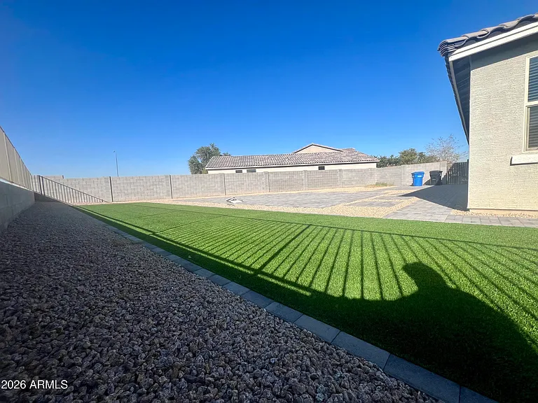 9437 W Jones Ave — Photo 31