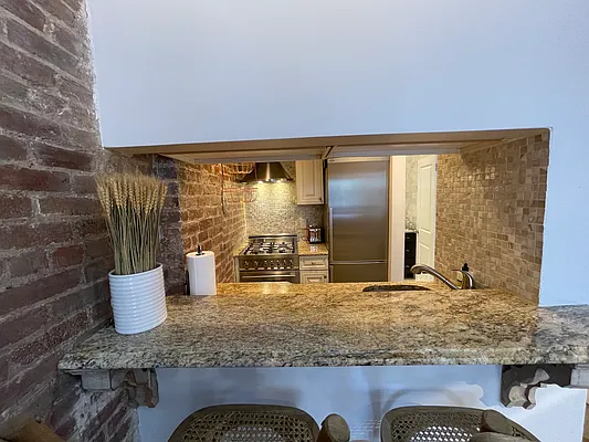 Rented by Maz Group NY | media 26