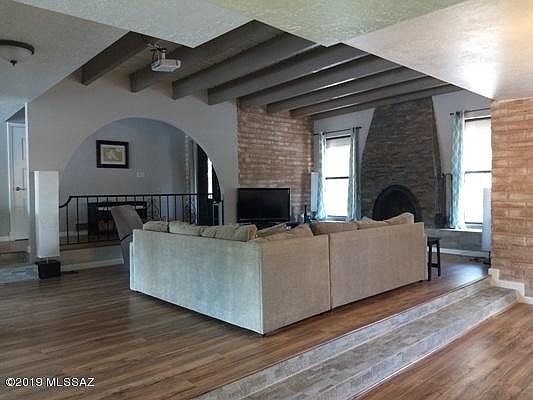 4th image of 7229 N San Anna Dr