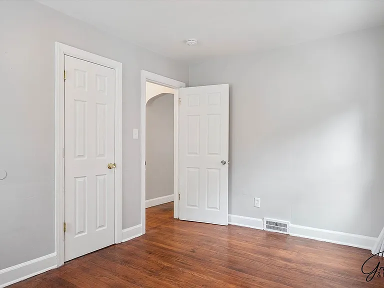 9610 Asbury Park — Photo 18