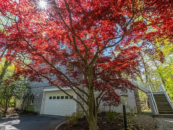 4th image of 43 Brush Hill Rd