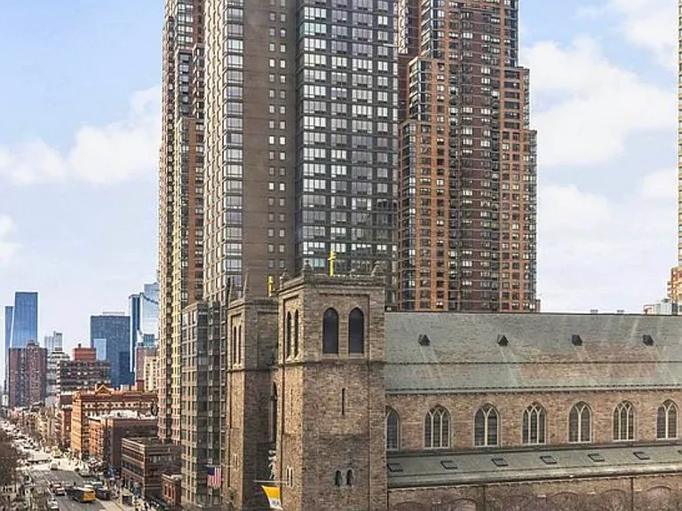 43 W 61st St #10F — Photo 10