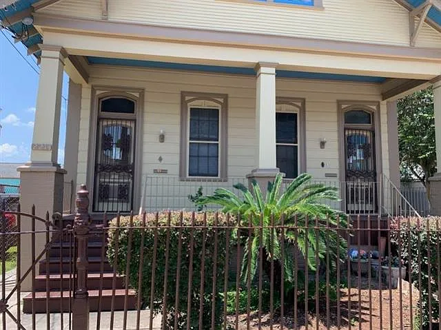2214 Dumaine St — Photo 1