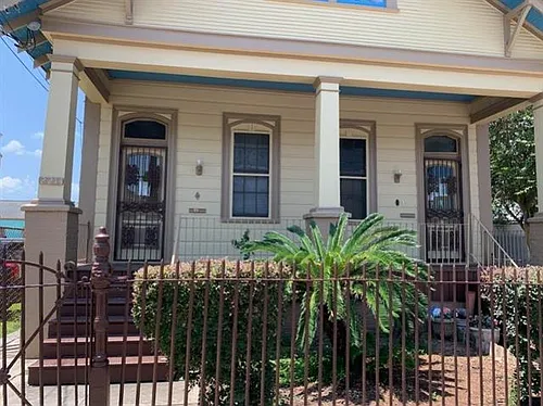 2214 Dumaine St Photo 1