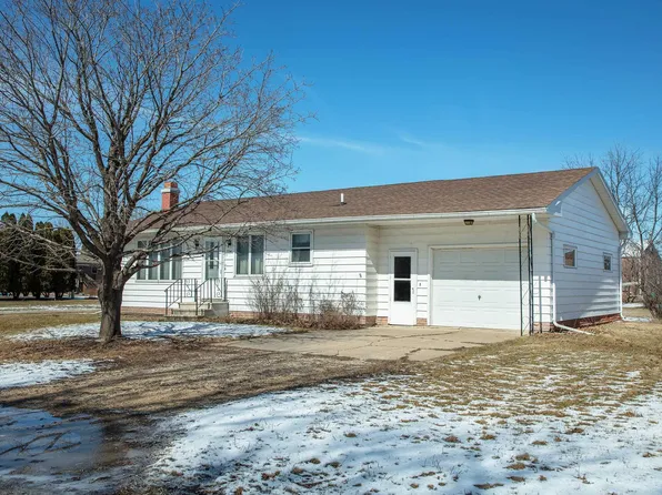 724 2nd St, Plainfield, IA 50666