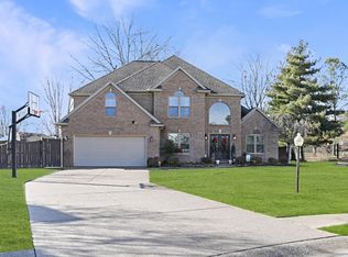 6055 Hillbrook Ct, Newburgh, IN 47630