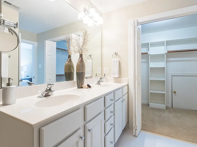 203 Harbor Creek Dr — Photo 7