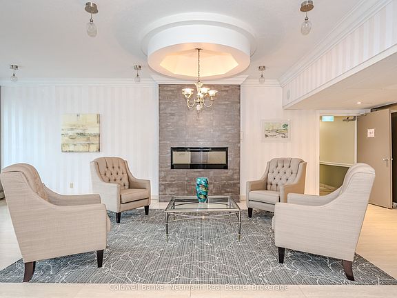 4th image of 23 Woodlawn Rd E #305