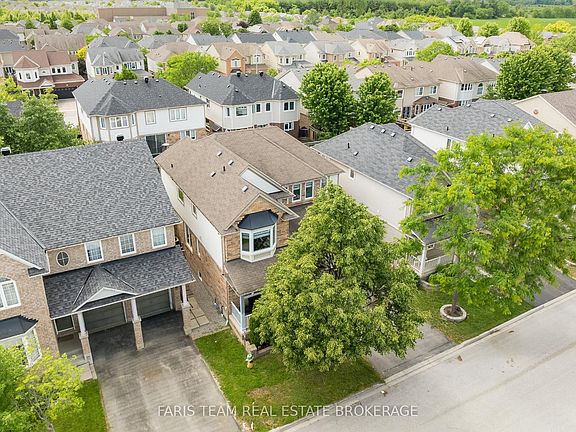 3rd image of 26 Kidd Cres