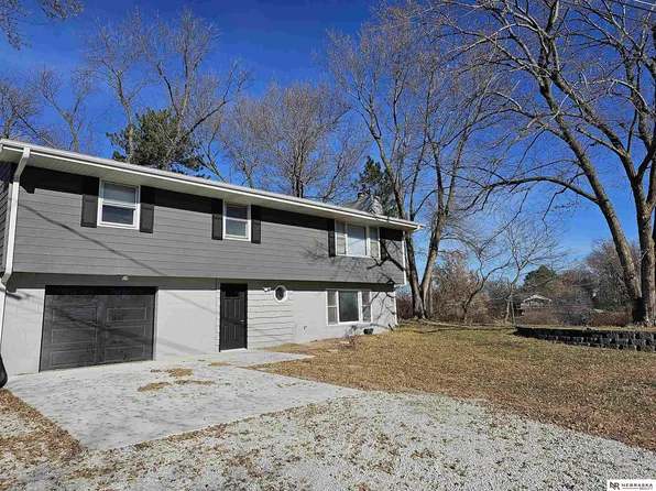 704 Elm St, Ashland, NE 68003