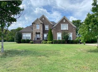 1005 Raspberry Valley Ct, Hendersonville, TN 37075