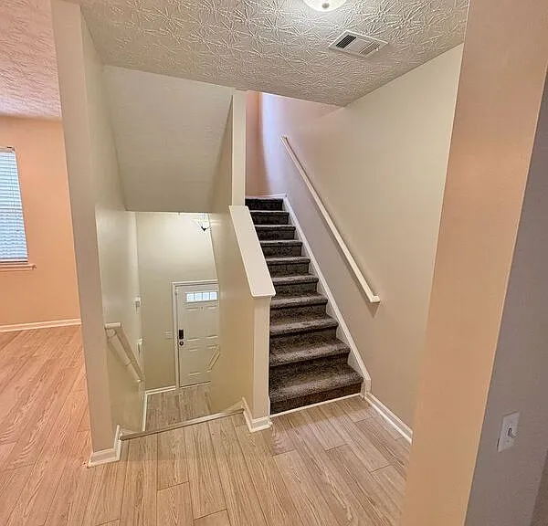 231 Village Square Dr — Photo 15