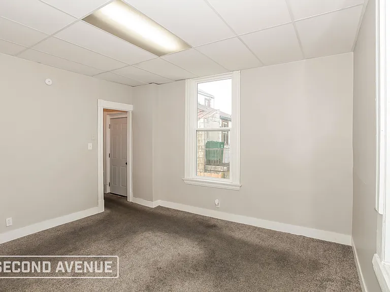 1233 Dewey Ave — Photo 14