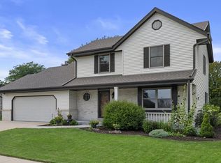 N171W20334 Northview Dr, Jackson, WI 53037