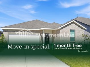 1939 Starlight St, Angleton, TX 77515