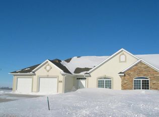 2678 Augusta Dr, Grand Forks, ND 58201