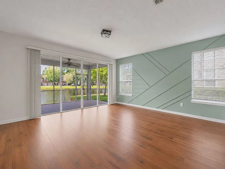 11310 Campfield Cir — Photo 4