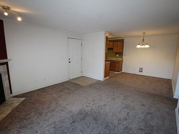 4th image of 16817 Larch Way Unit D204